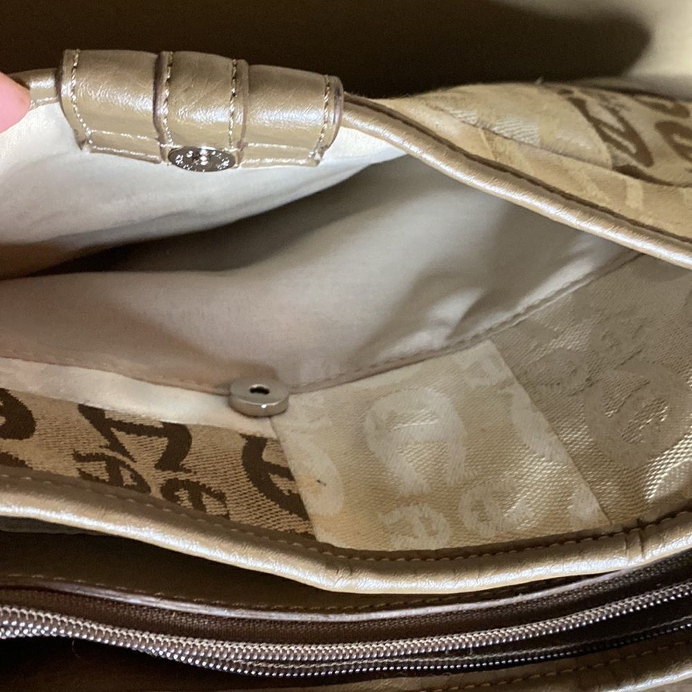 Etienn Aigner Shoulder Bag - Picture 6 of 11
